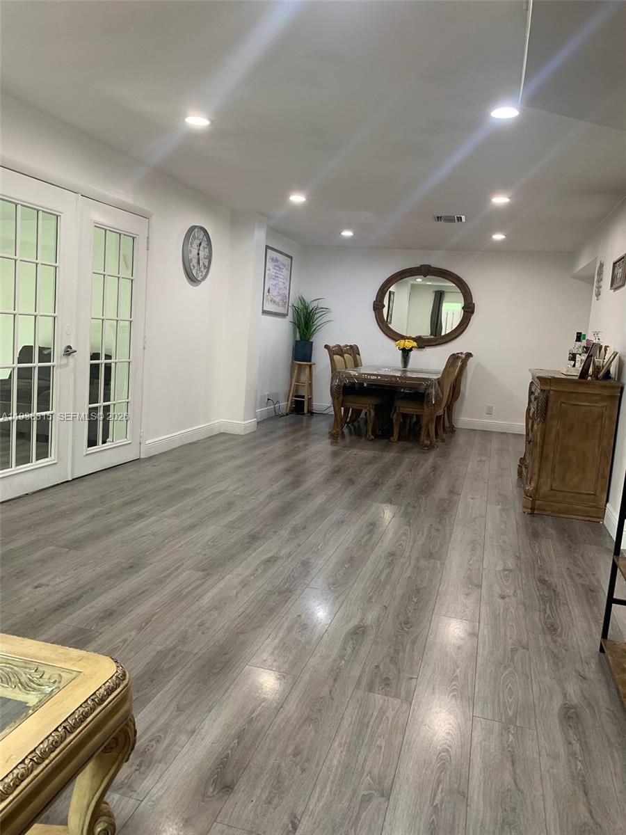 6620 Custer St Hollywood, FL 33024