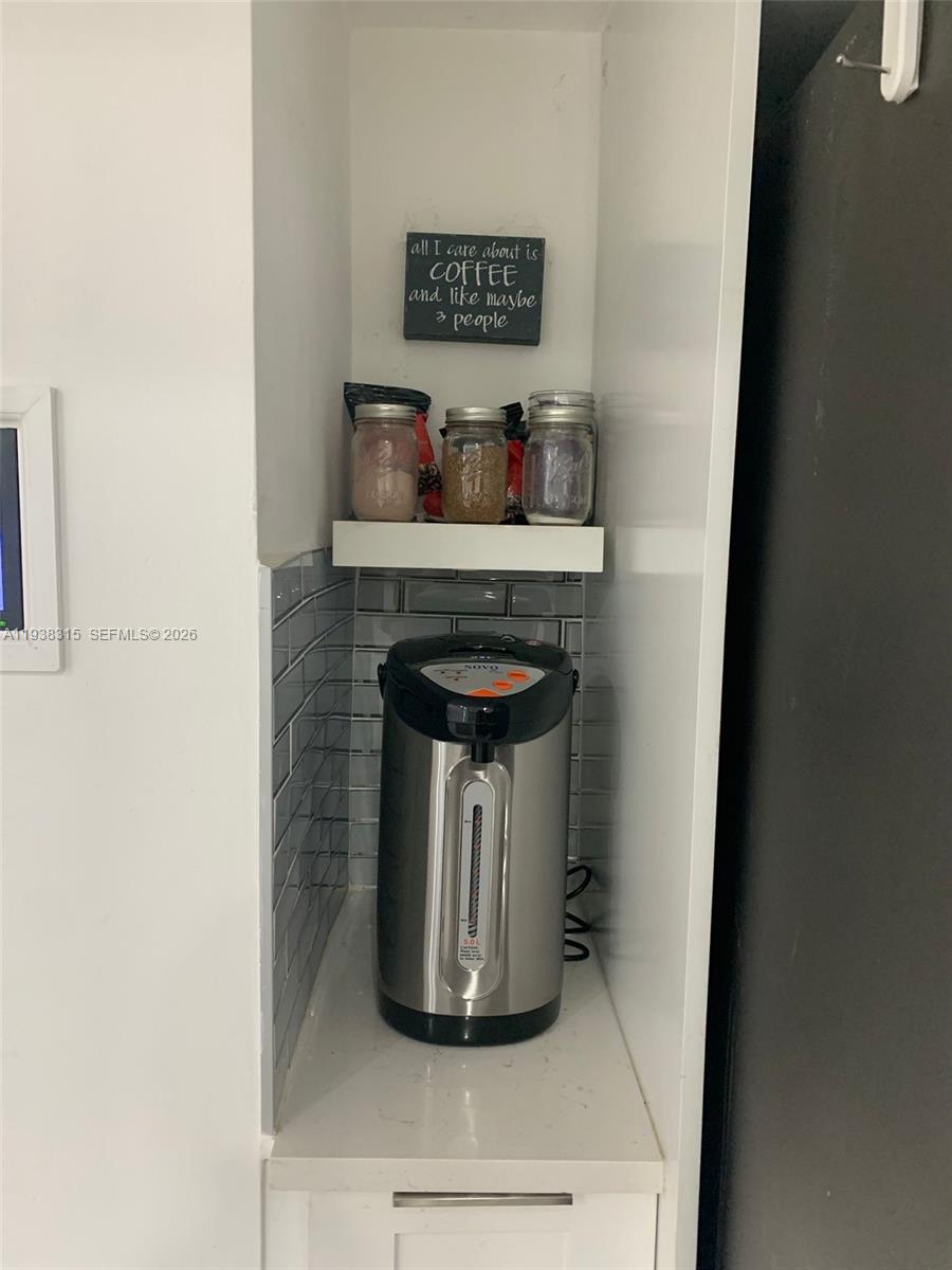 6620 Custer St Hollywood, FL 33024