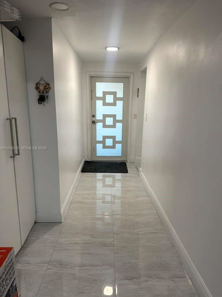 6620 Custer St Hollywood, FL 33024