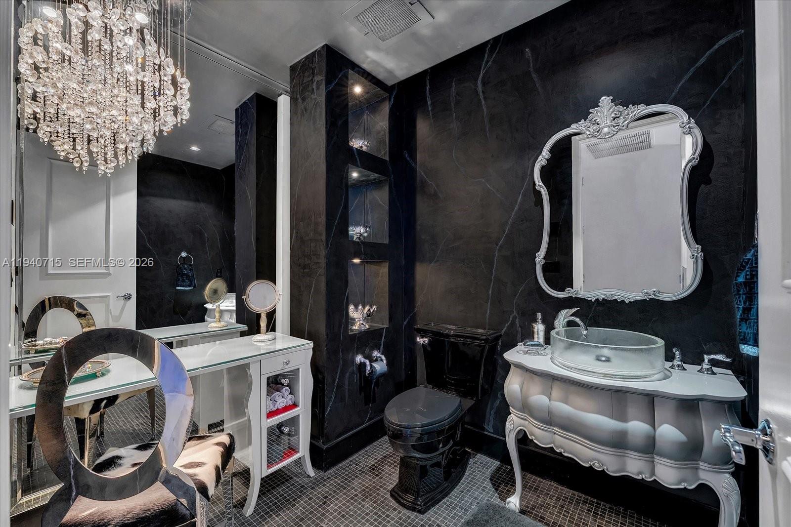 image Continuum On South Beach21