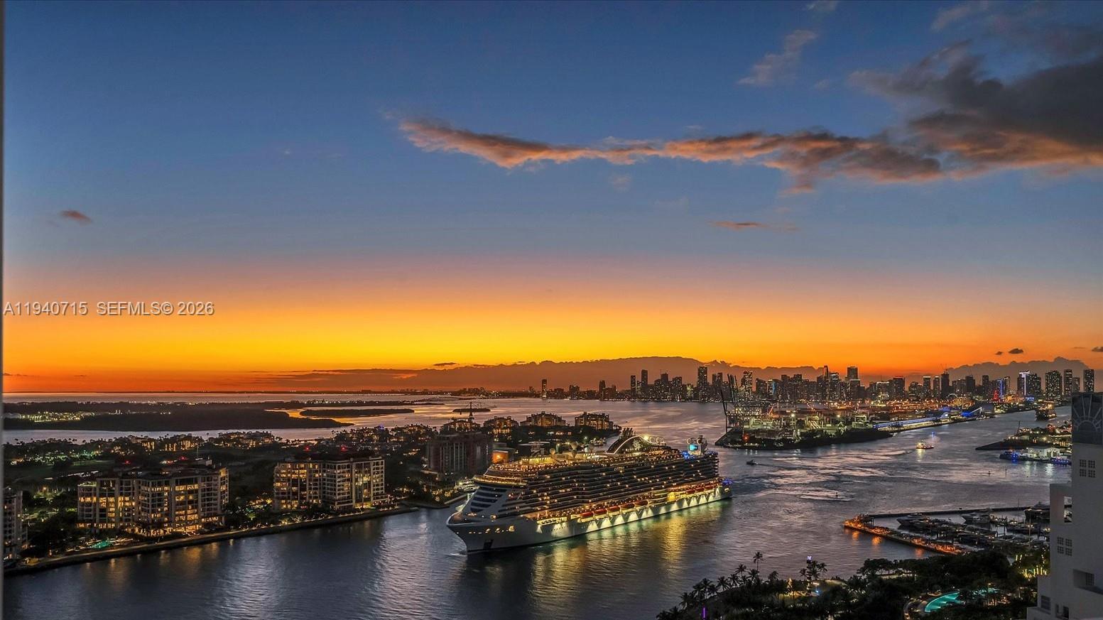 image Continuum On South Beach37