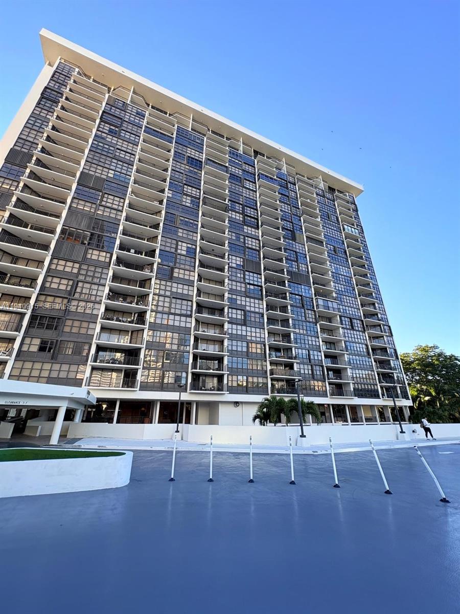 1901 Brickell Ave #B1907