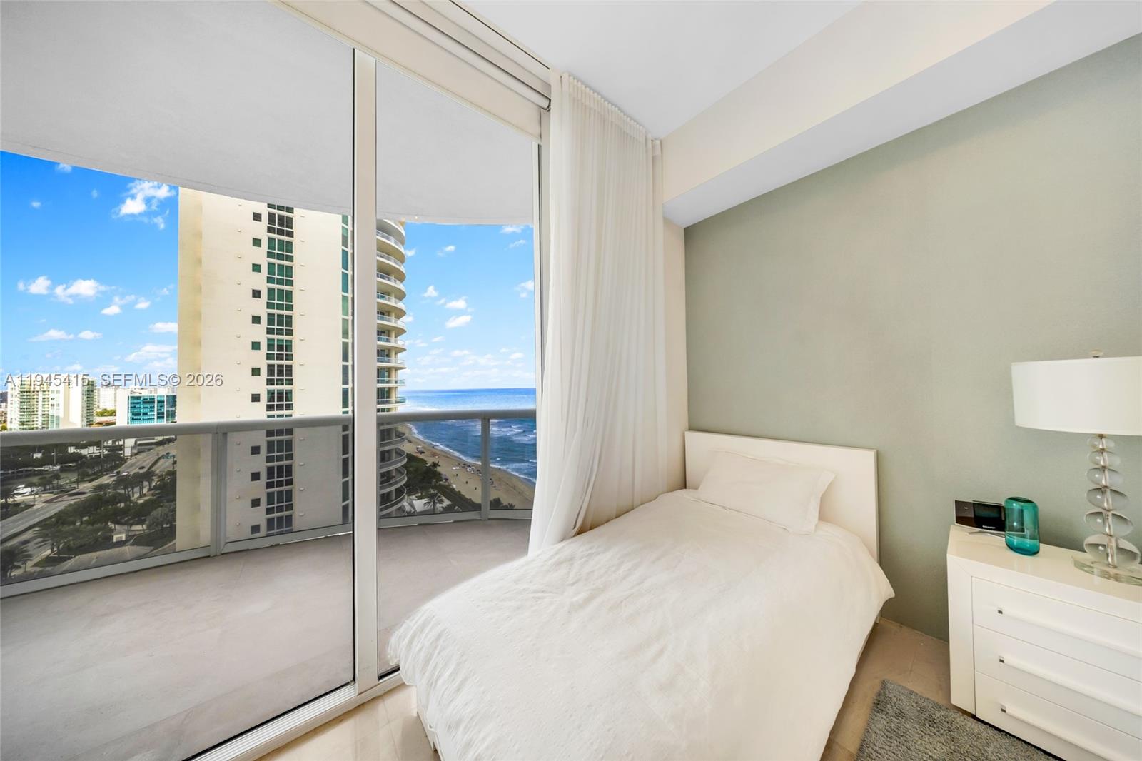 16001 Collins Ave #1502 Sunny Isles Beach, FL 33160
