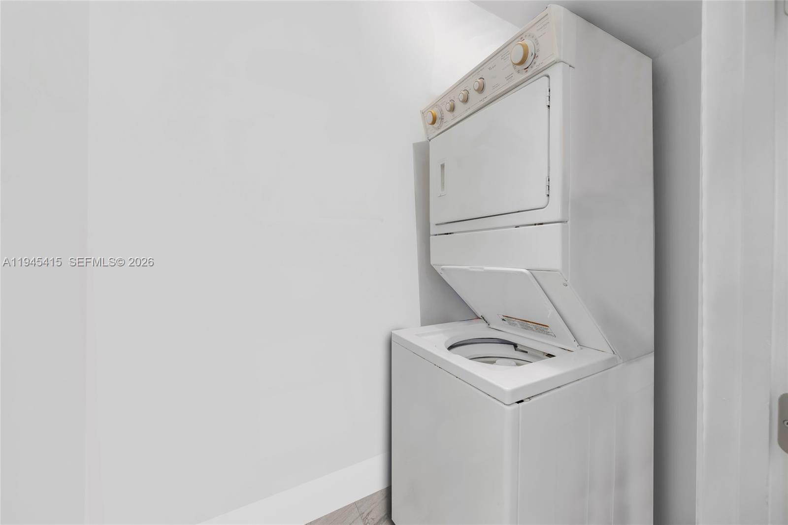 16001 Collins Ave #1502 Sunny Isles Beach, FL 33160