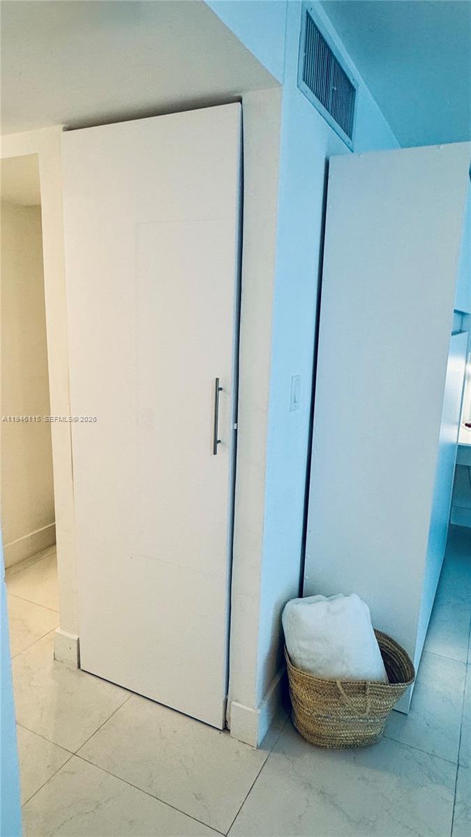 image Mirador 1200 (North Tower)17