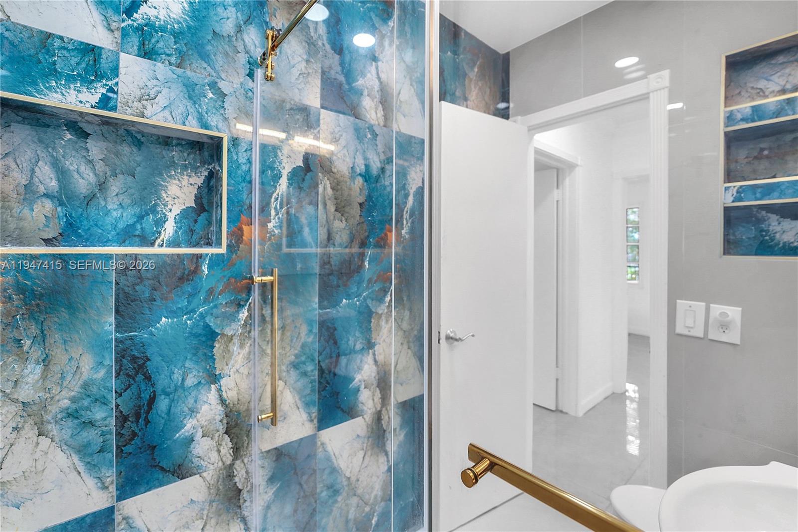 2718 Sherman St Hollywood, FL 33020