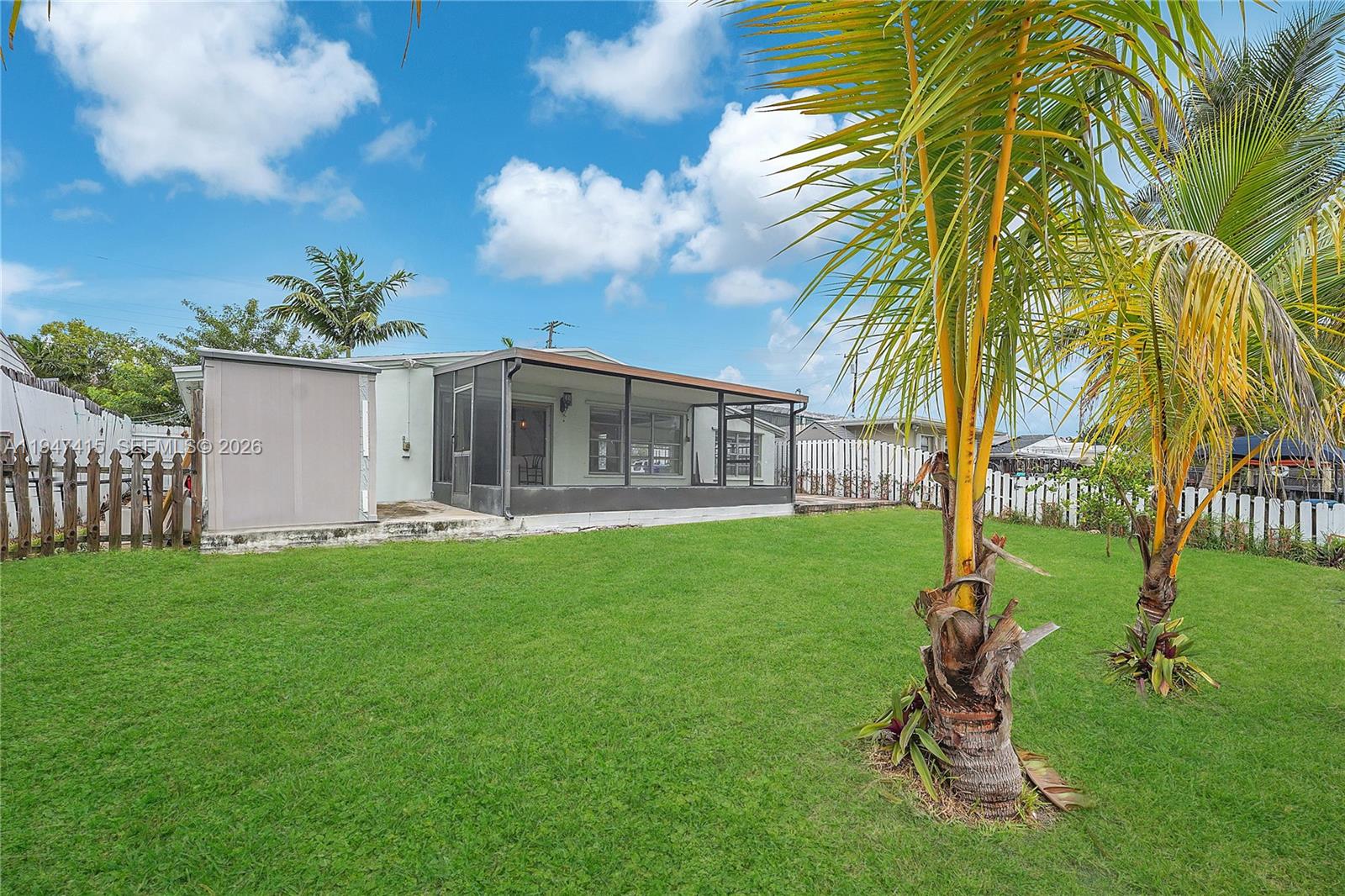 2718 Sherman St Hollywood, FL 33020