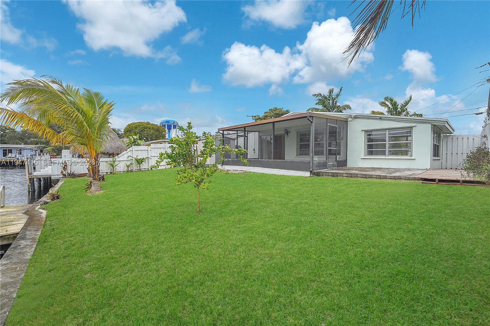 2718 Sherman St Hollywood, FL 33020