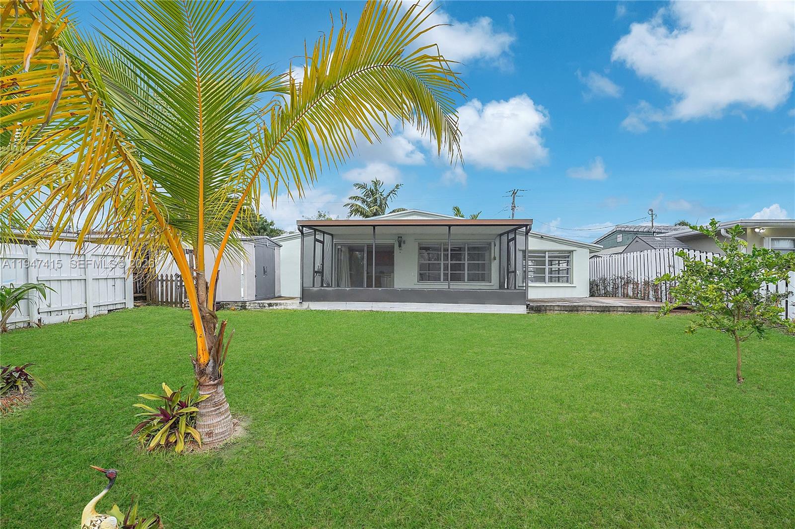 2718 Sherman St Hollywood, FL 33020