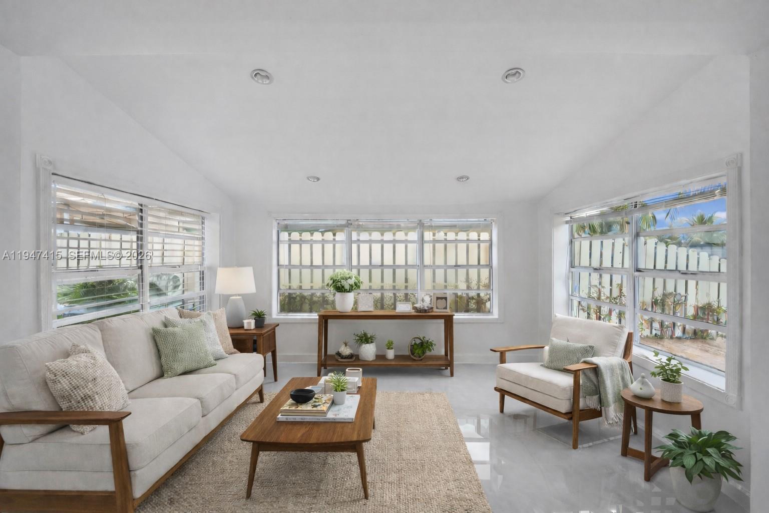 2718 Sherman St Hollywood, FL 33020