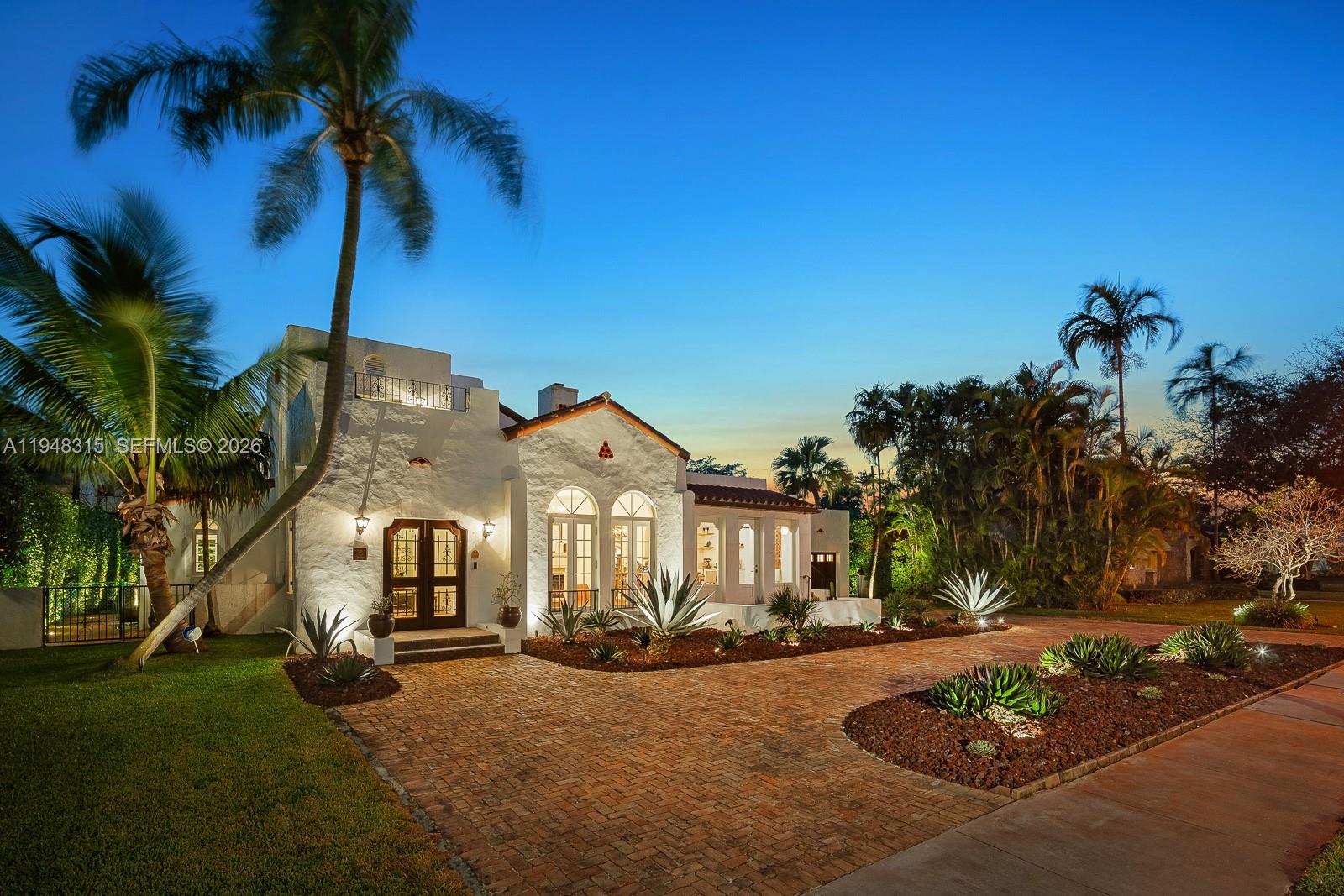 1234 S Greenway Dr Coral Gables, FL 33134