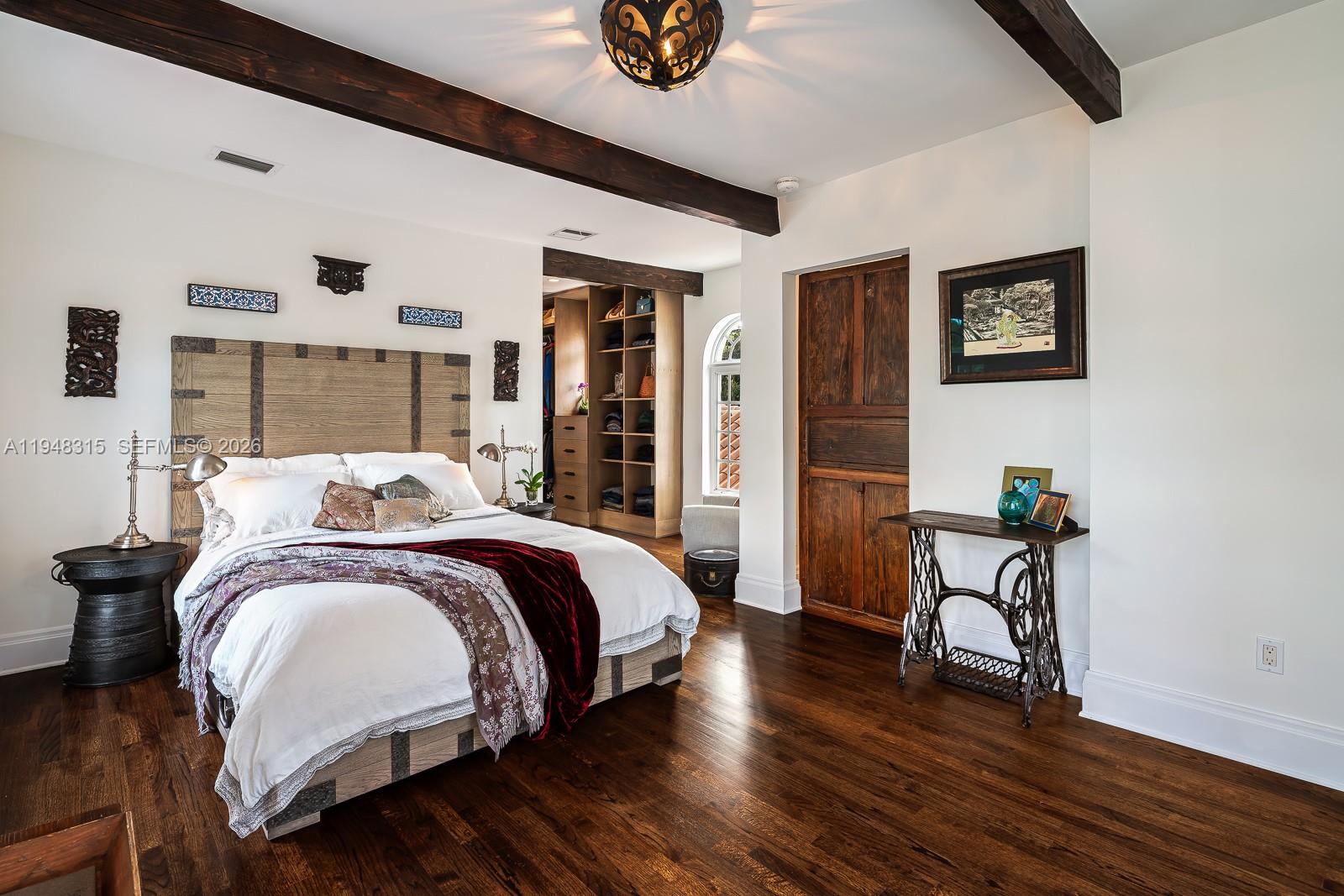 1234 S Greenway Dr Coral Gables, FL 33134