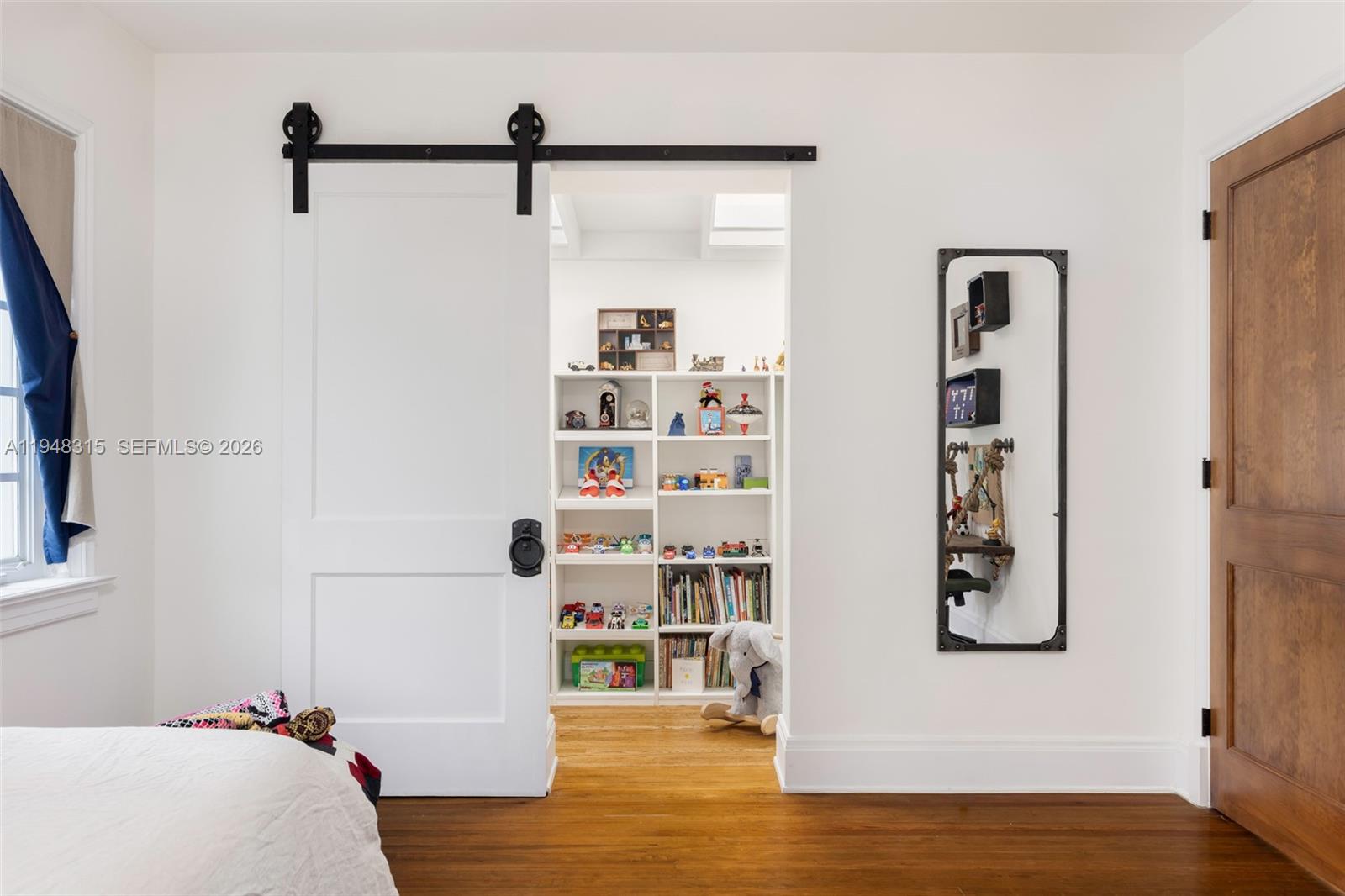 1234 S Greenway Dr Coral Gables, FL 33134