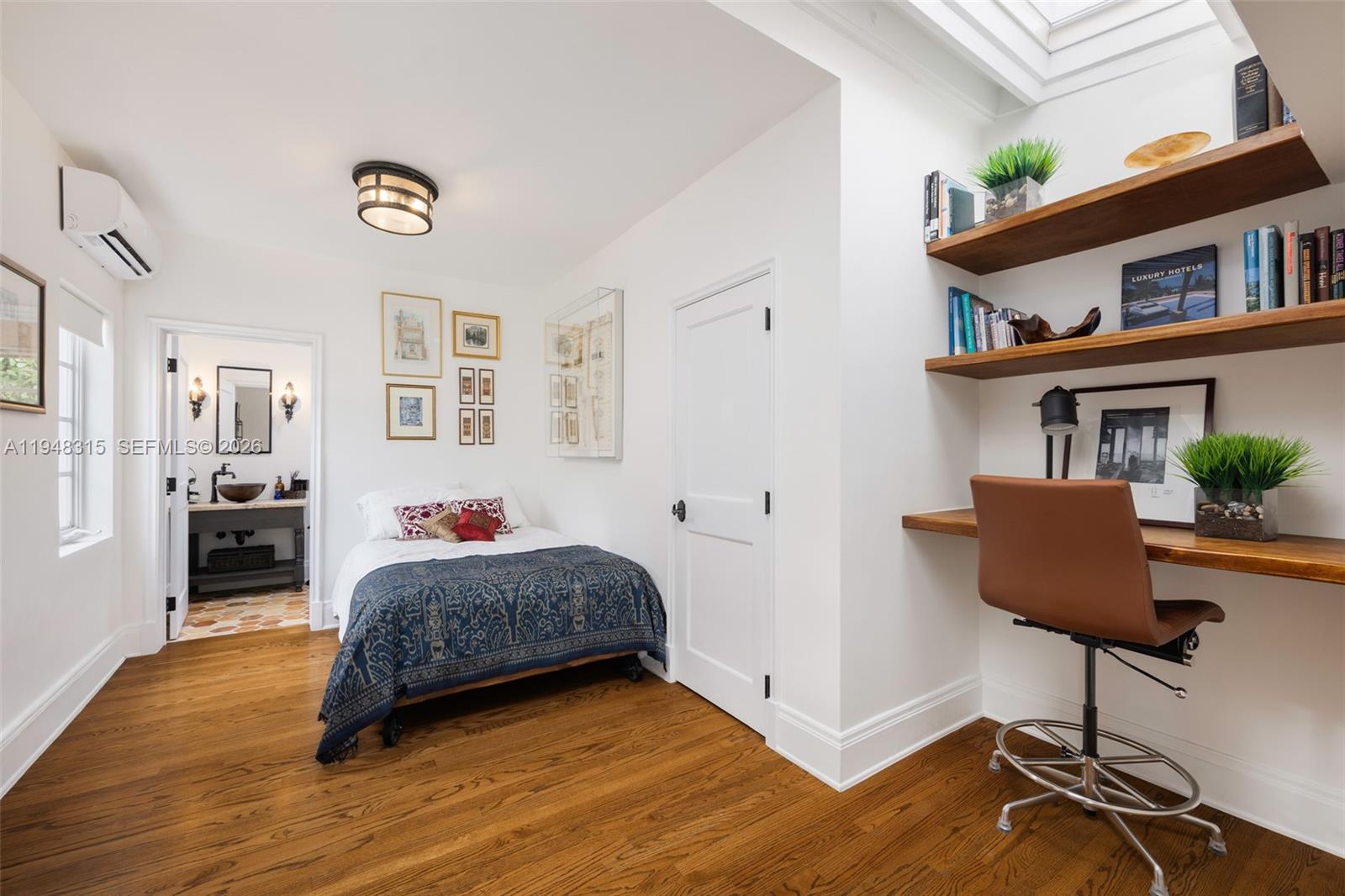 1234 S Greenway Dr Coral Gables, FL 33134