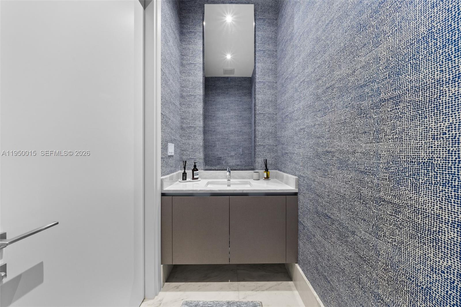 17141 Collins Ave #3002 Sunny Isles Beach, FL 33160