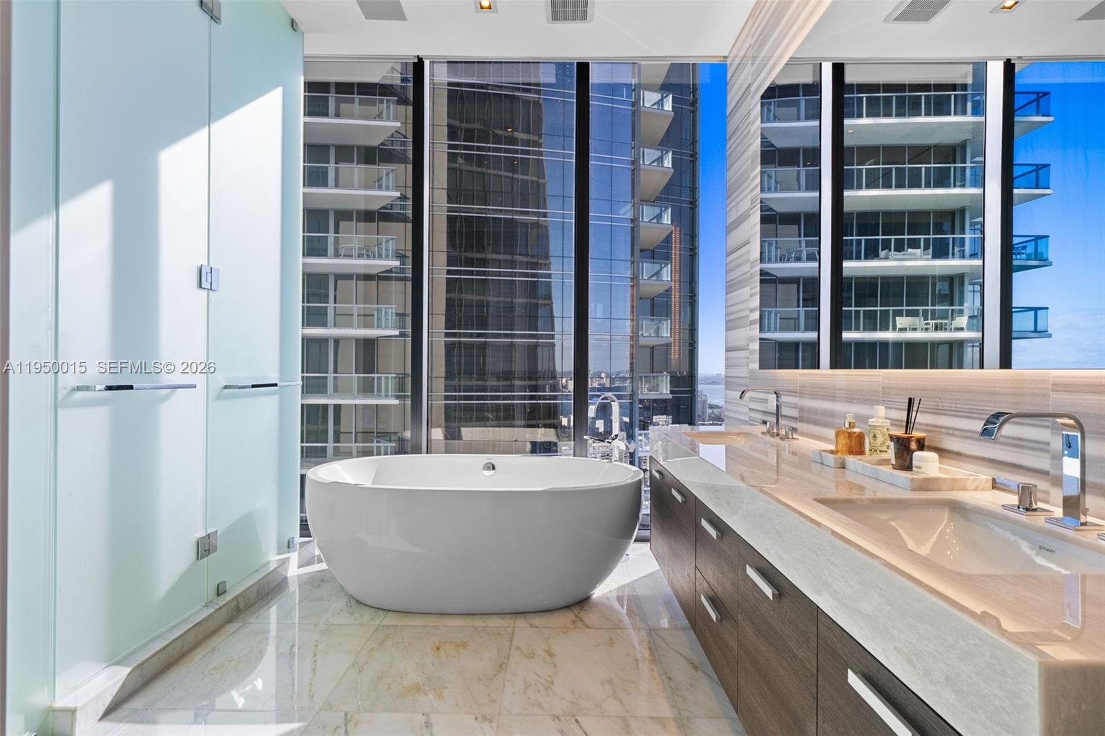 17141 Collins Ave #3002 Sunny Isles Beach, FL 33160