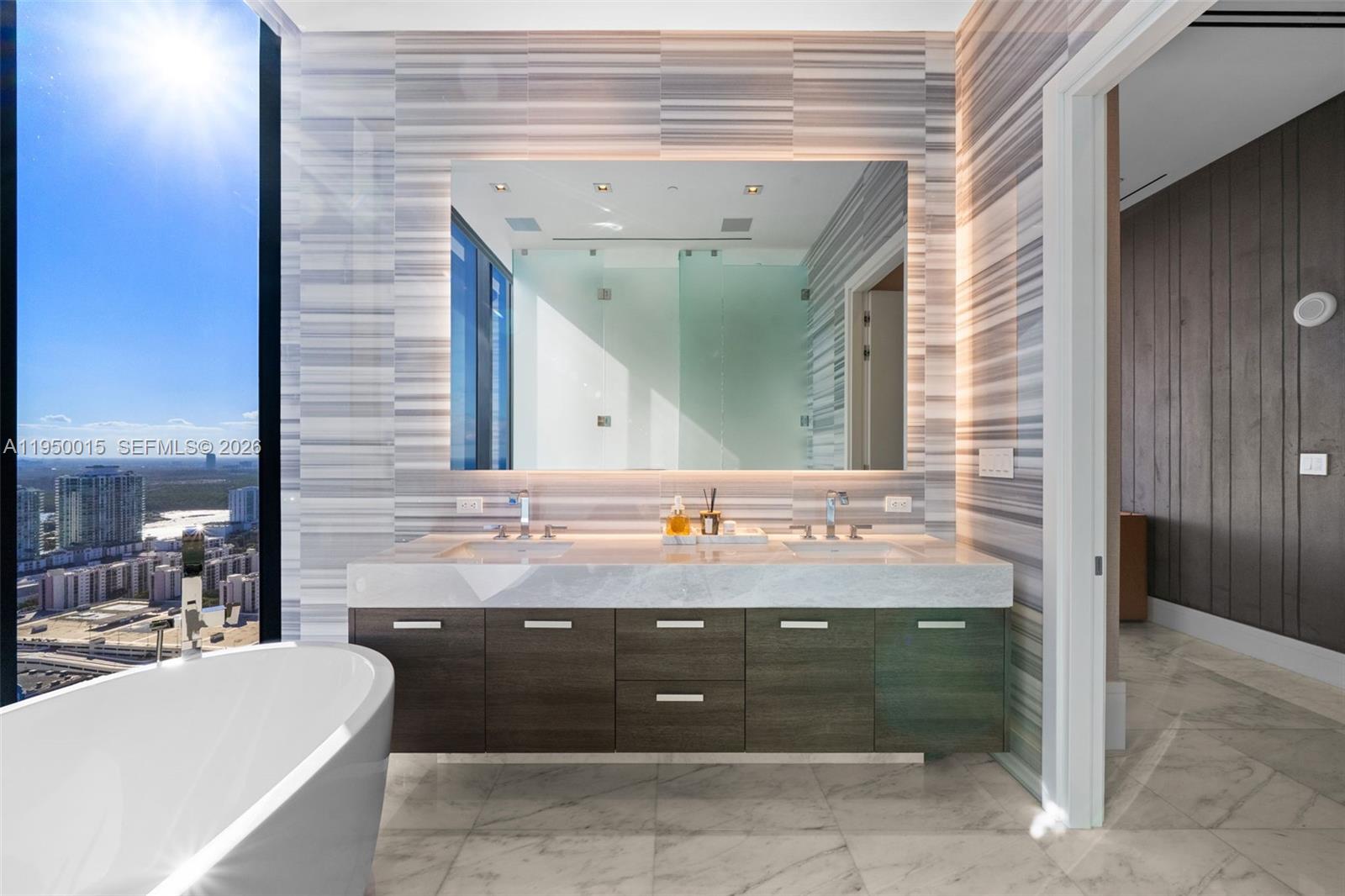 17141 Collins Ave #3002 Sunny Isles Beach, FL 33160