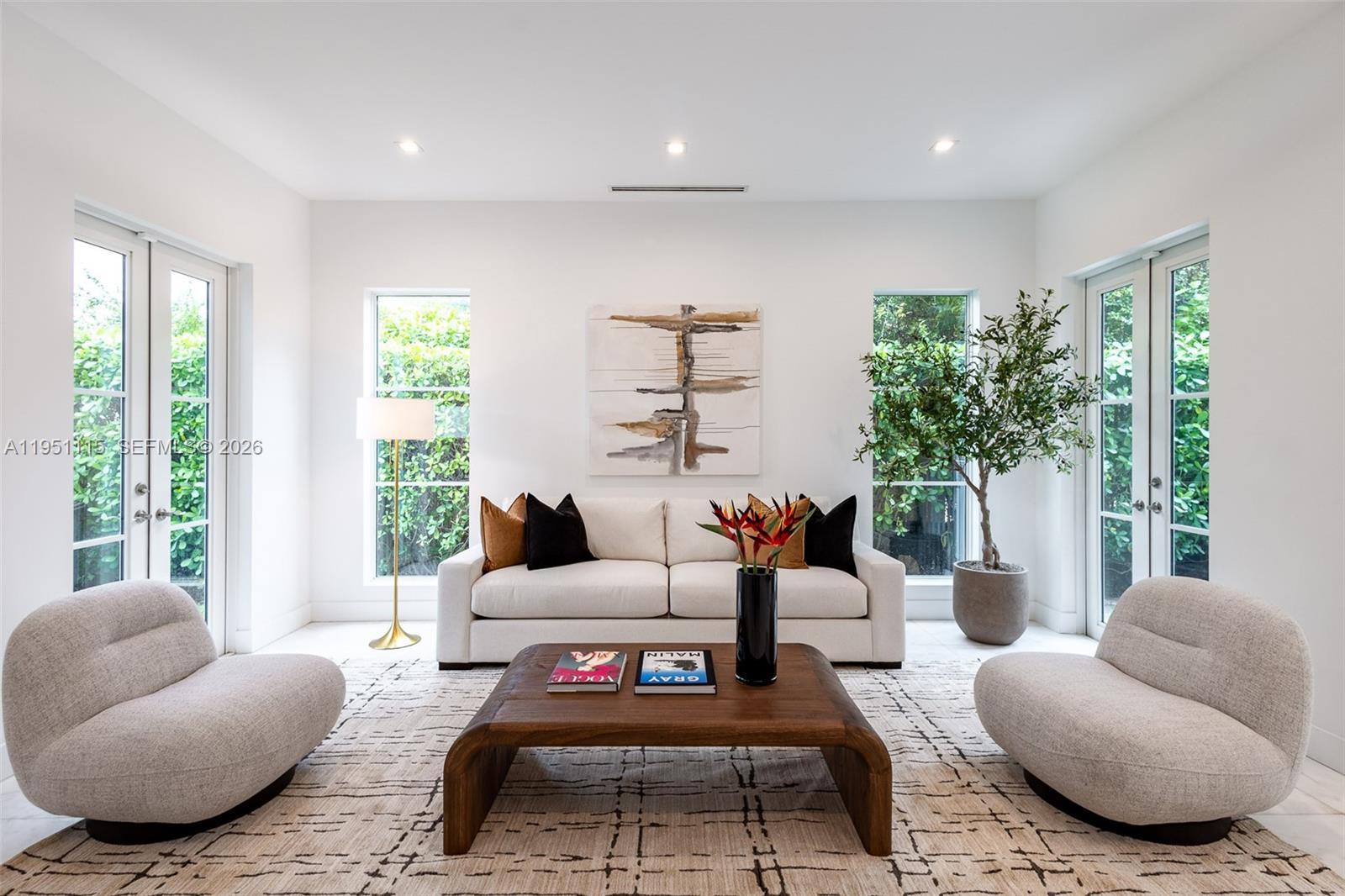 315 Santander Ave #317 Coral Gables, FL 33134