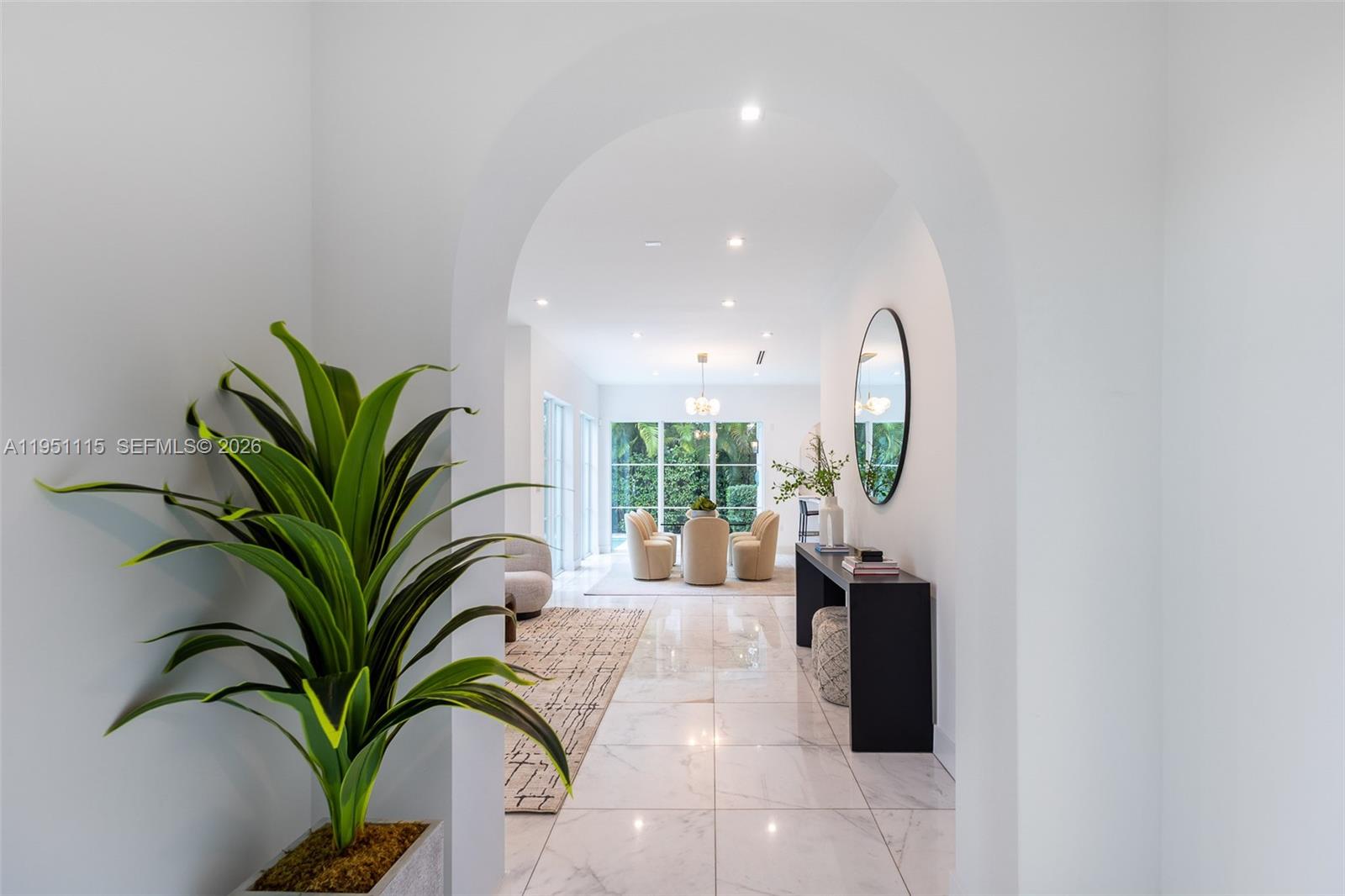 315 Santander Ave #317 Coral Gables, FL 33134