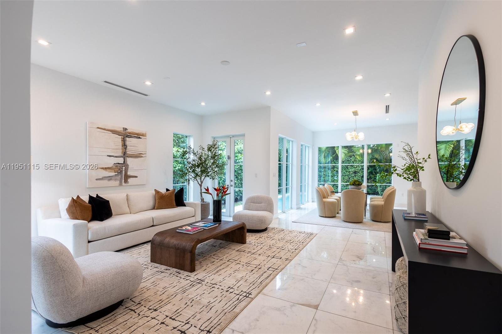 315 Santander Ave #317 Coral Gables, FL 33134