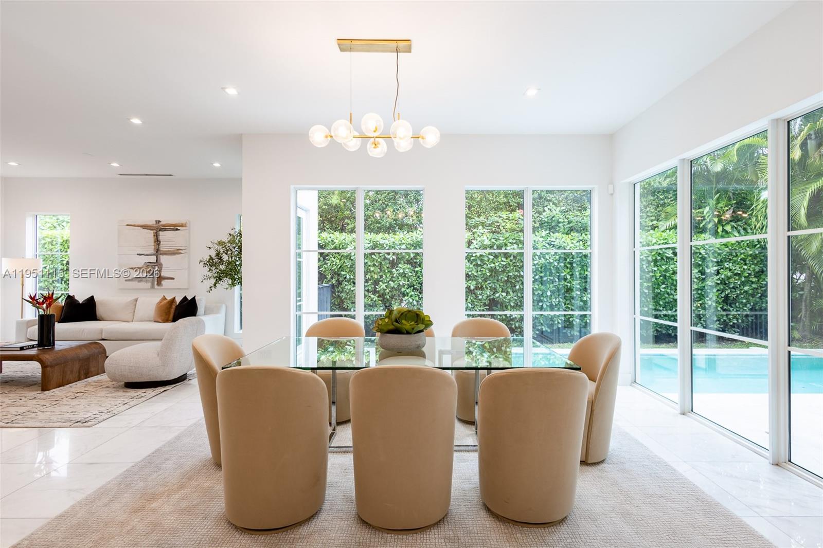 315 Santander Ave #317 Coral Gables, FL 33134