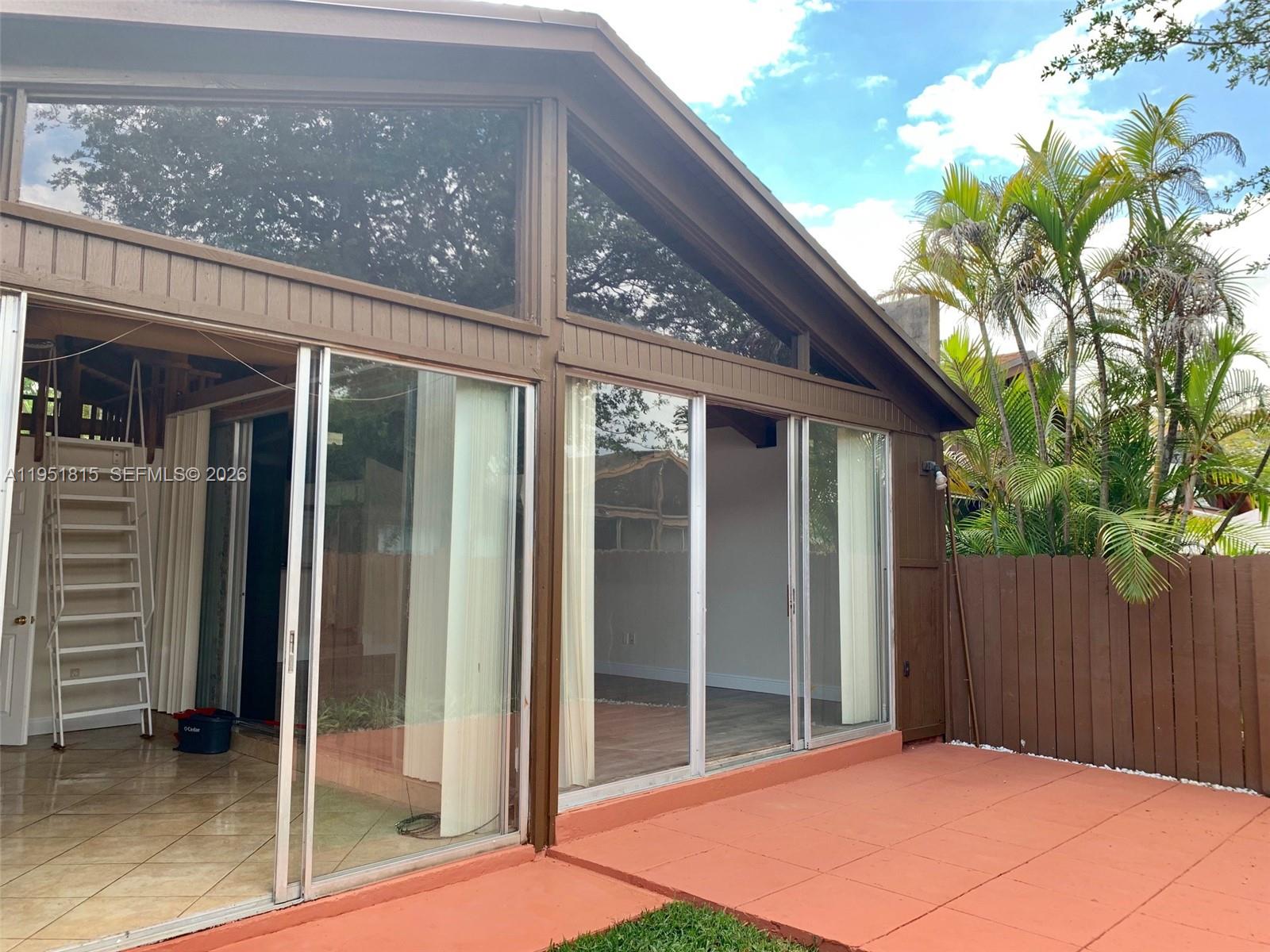 11318 SW 114th Cir Ter Miami, FL 33176