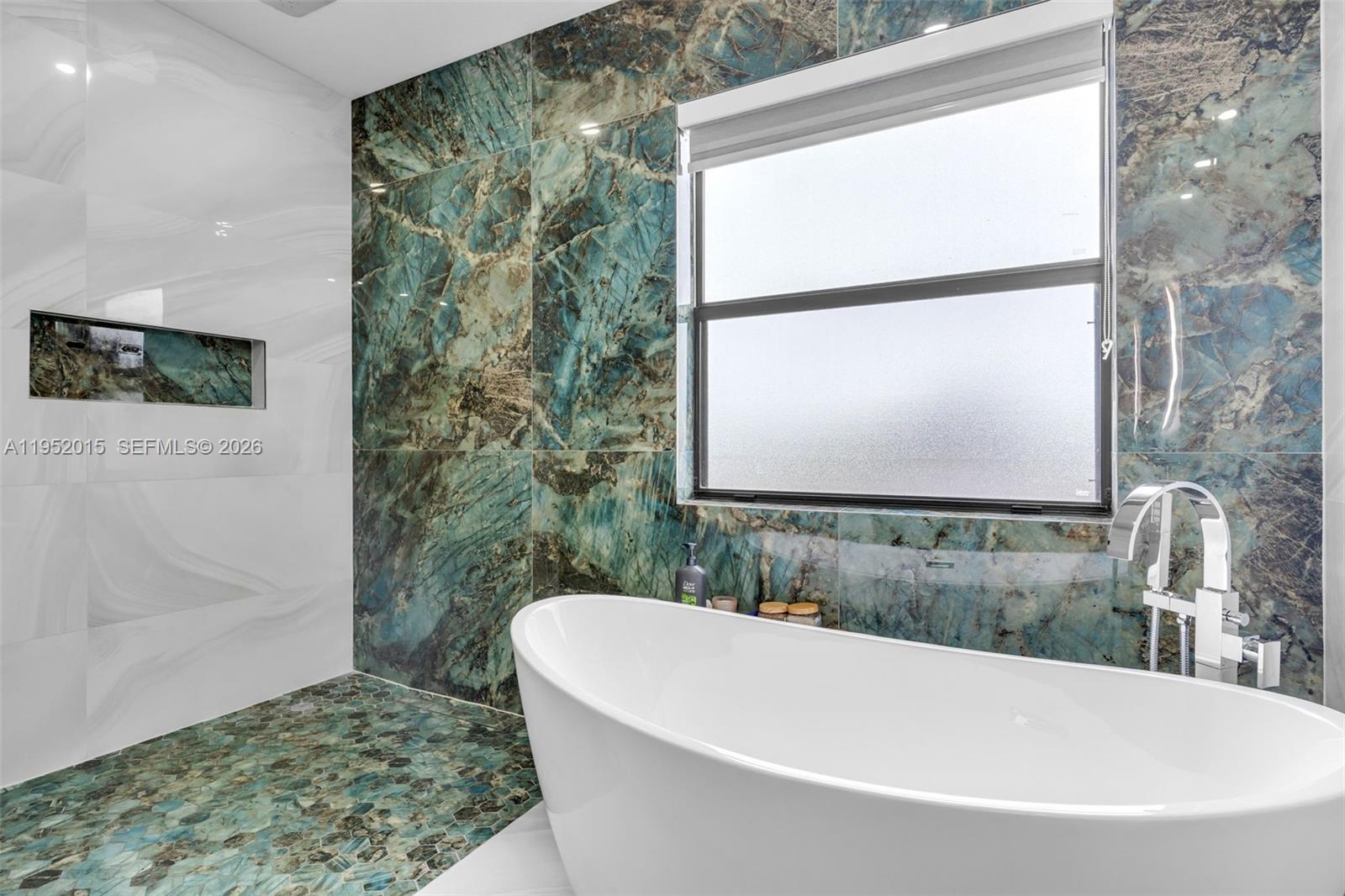 25010 SW 107th Ct Miami, FL 33032