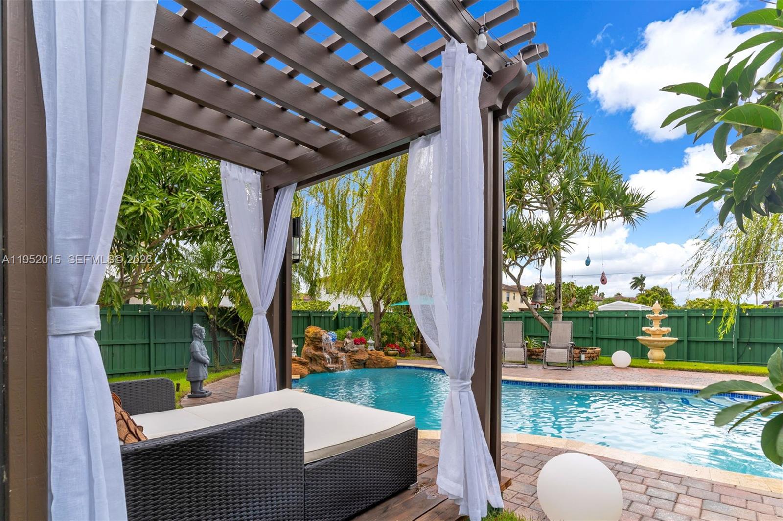 25010 SW 107th Ct Miami, FL 33032