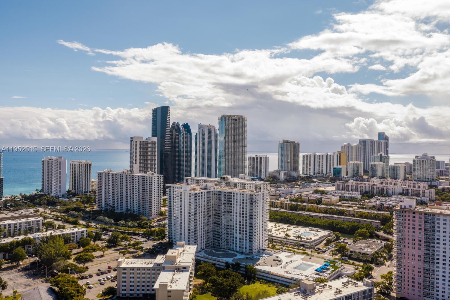 image Winston Towers 4002