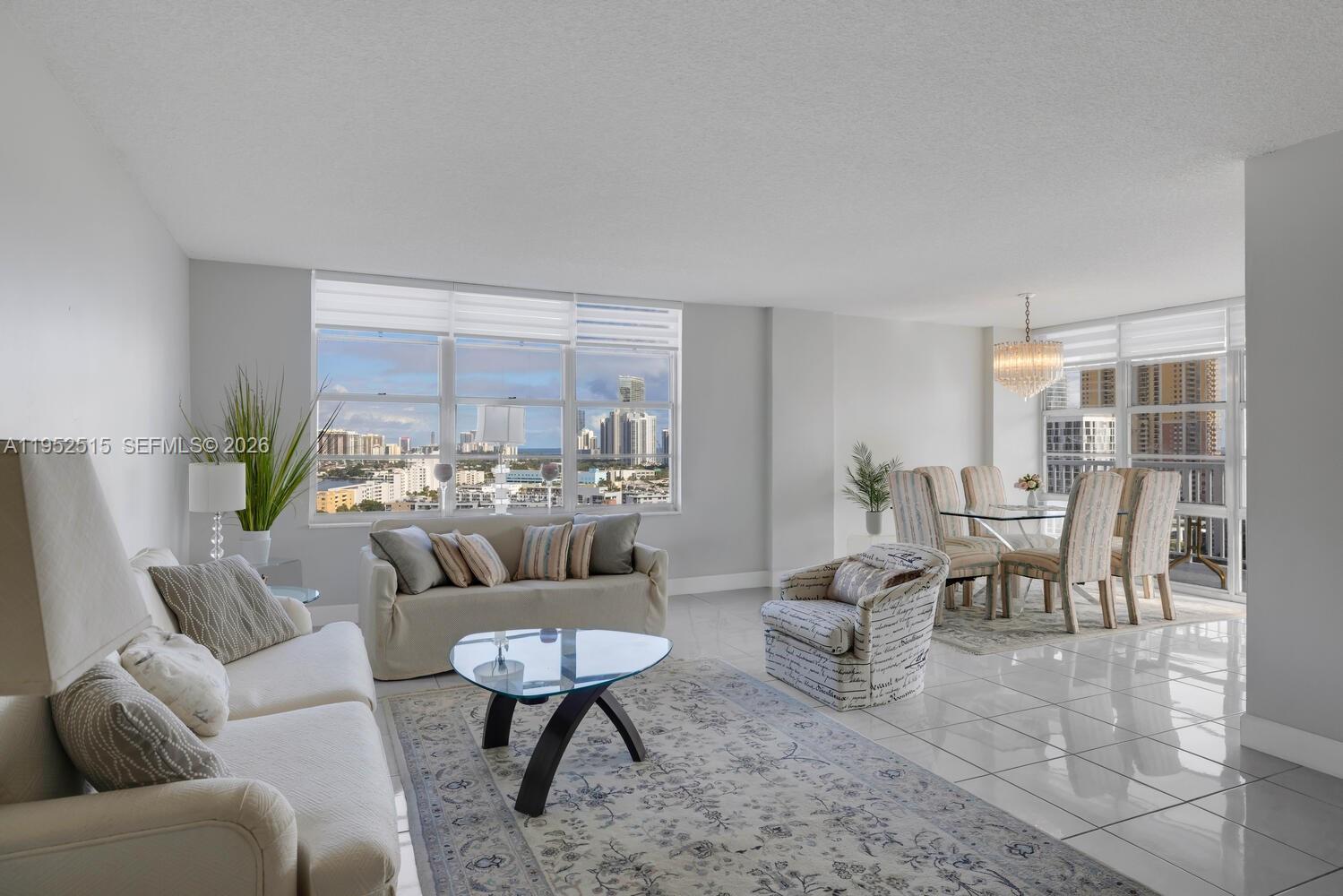 image Winston Towers 4005