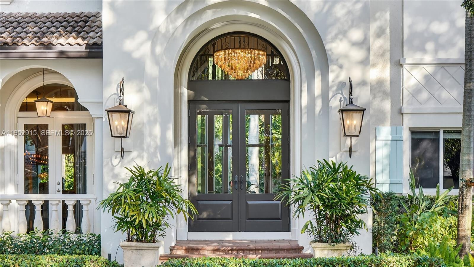 Undisclosed Address Palmetto Bay, FL 33157