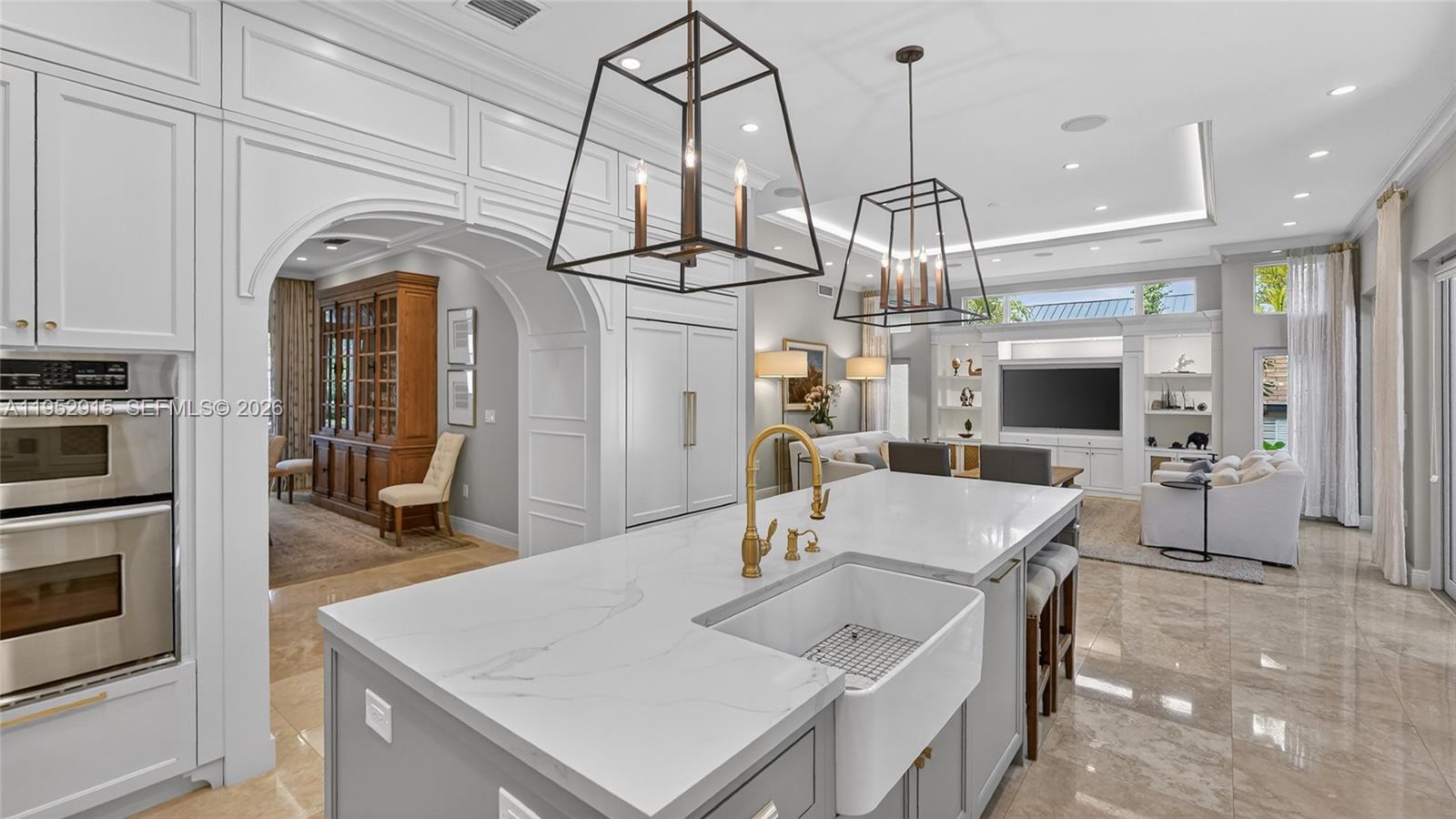 Undisclosed Address Palmetto Bay, FL 33157