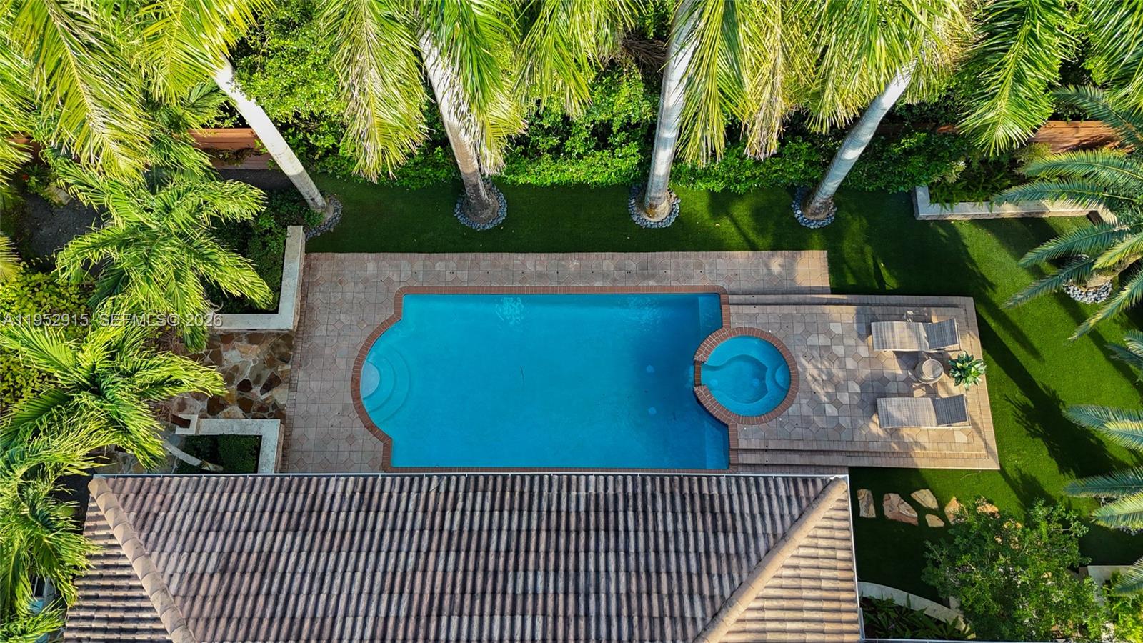 Undisclosed Address Palmetto Bay, FL 33157