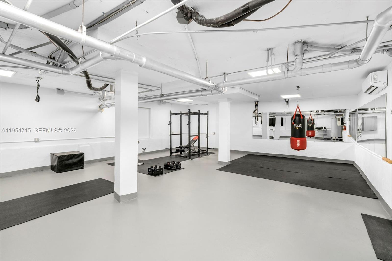 6832 Sunrise Ct Coral Gables, FL 33133