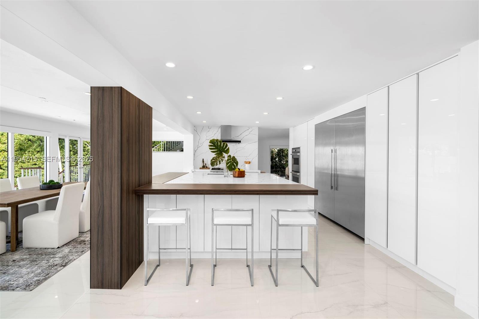 6832 Sunrise Ct Coral Gables, FL 33133