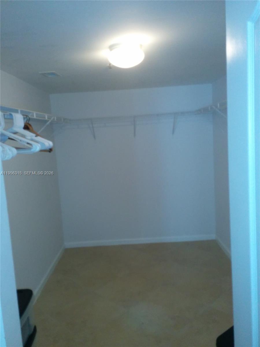 image The Club at Brickell Bay13