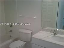 image The Club at Brickell Bay14