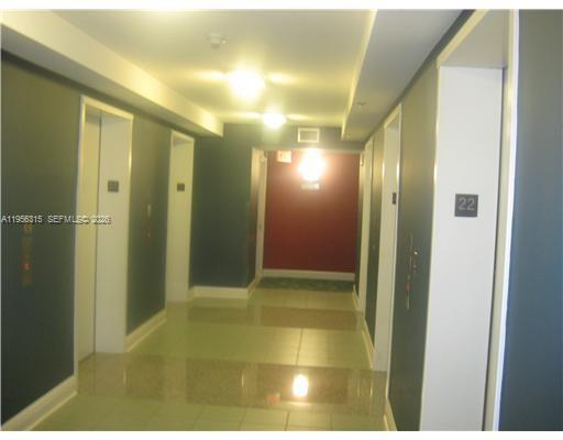 image The Club at Brickell Bay17