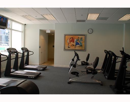 image The Club at Brickell Bay18