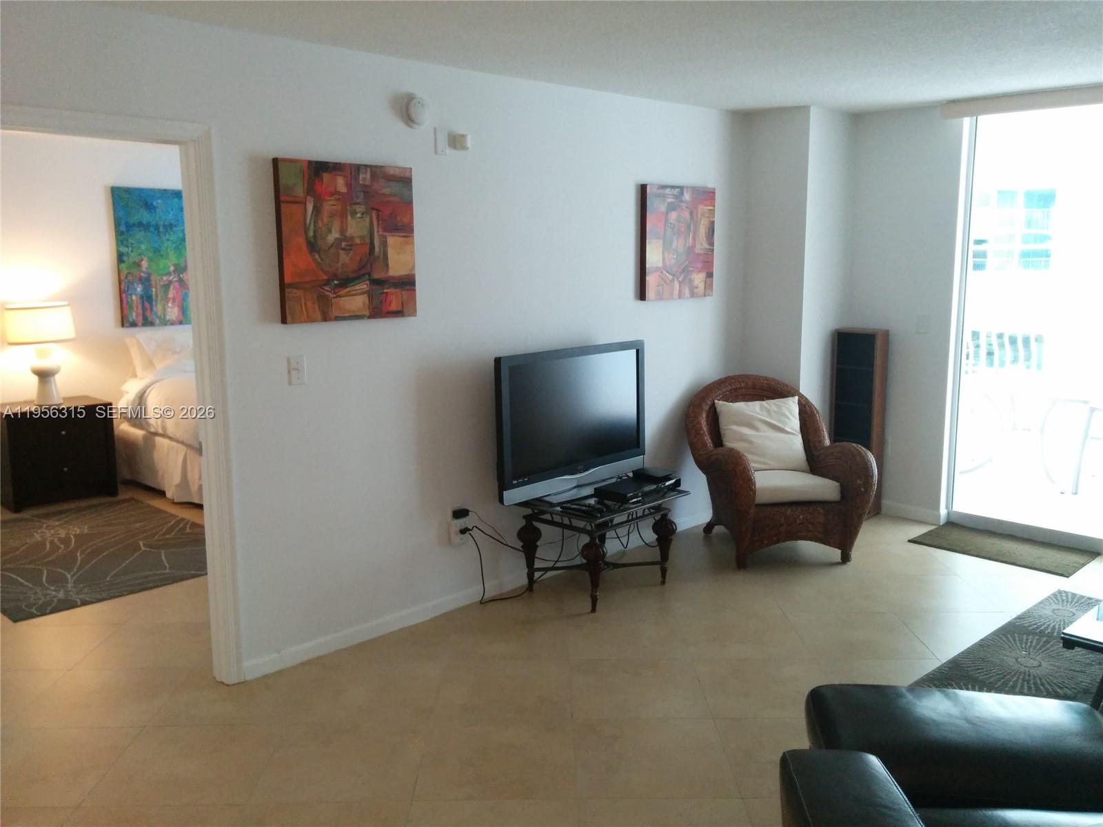 image The Club at Brickell Bay6