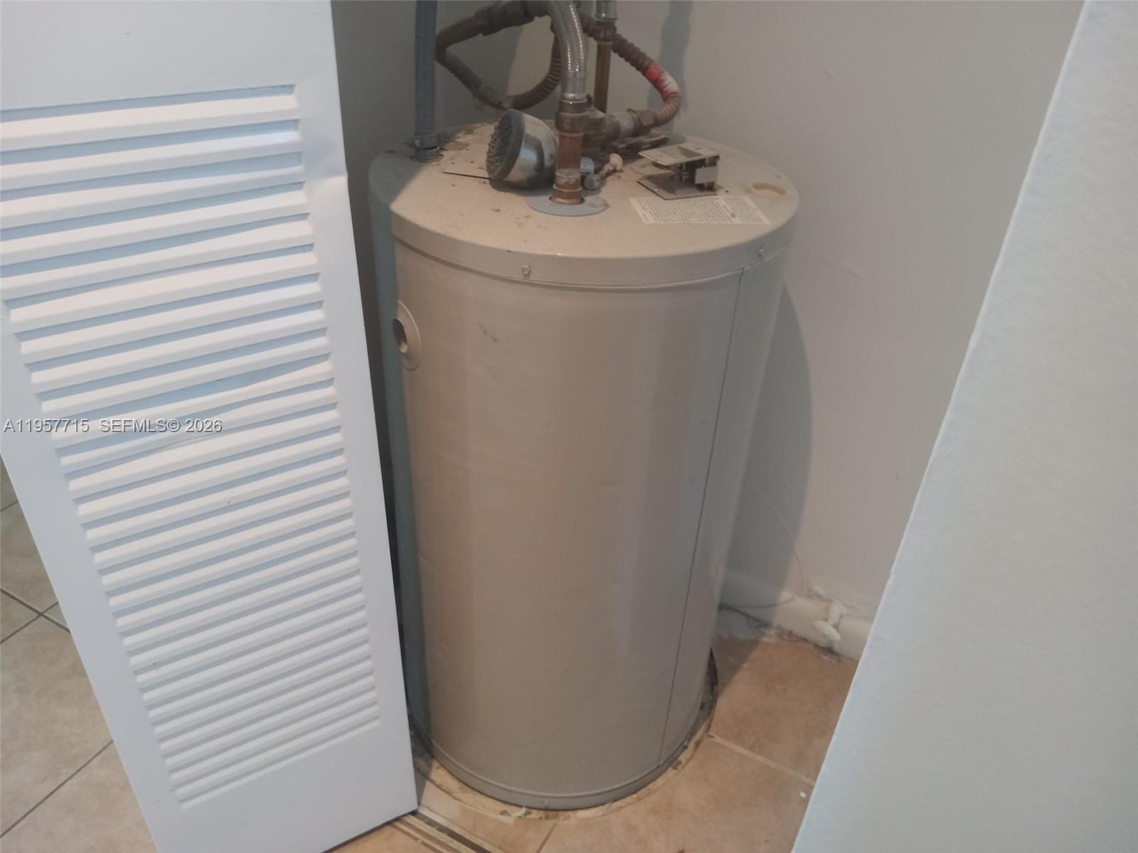 1975 NE 135th St #3C North Miami, FL 33181