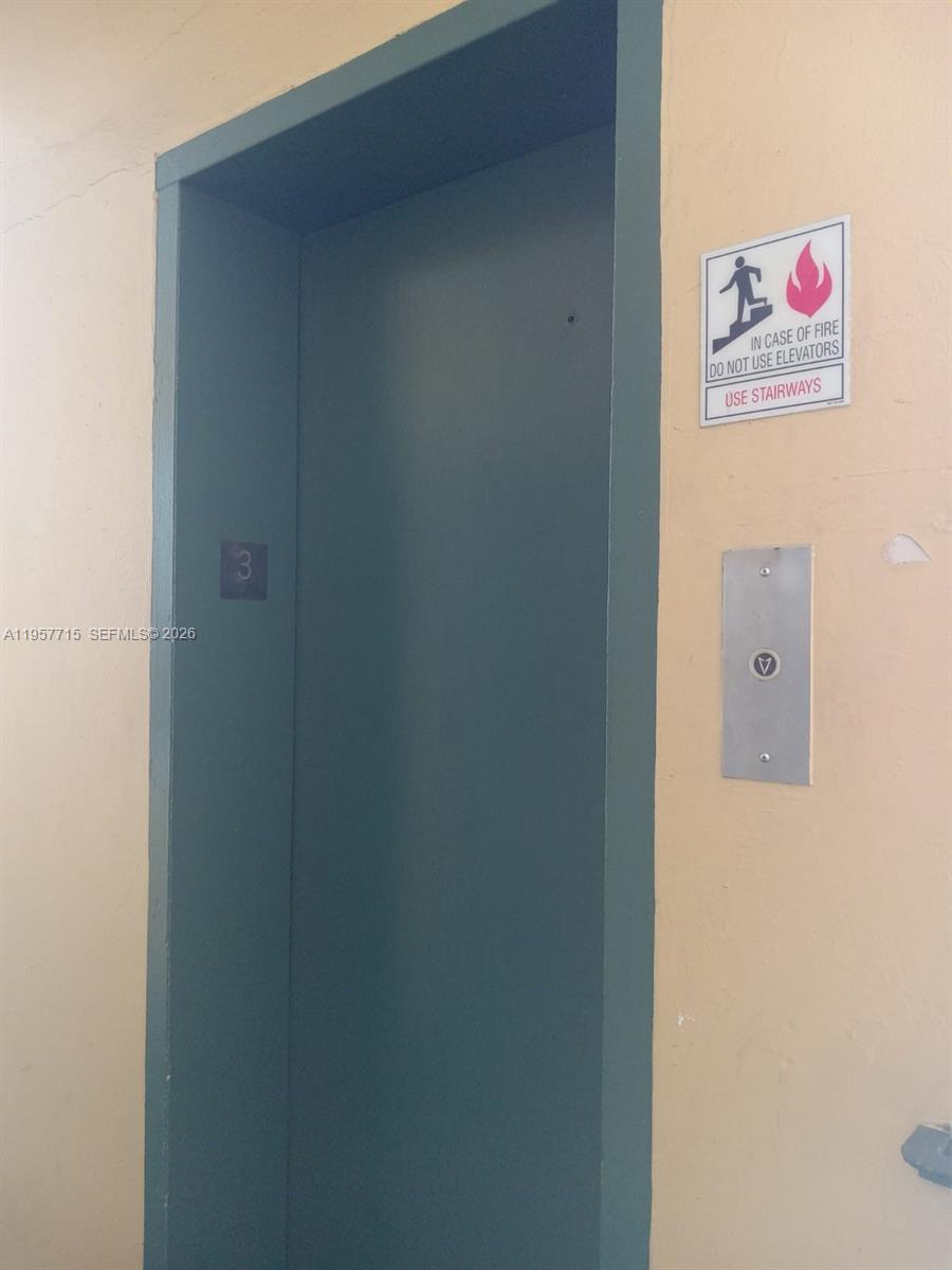 1975 NE 135th St #3C North Miami, FL 33181