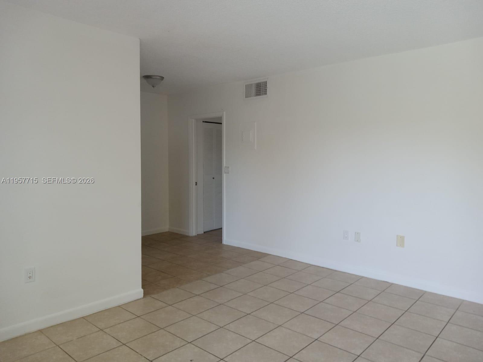 1975 NE 135th St #3C North Miami, FL 33181