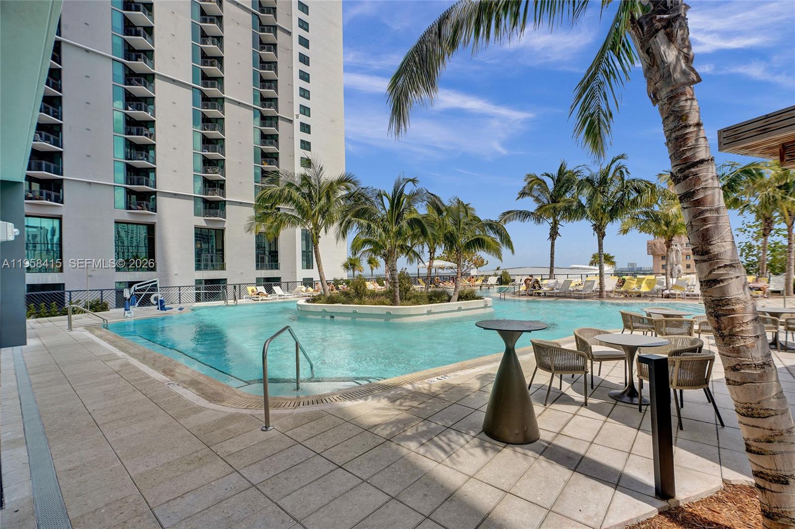 159 NE 6th St #3405 Miami, FL 33132