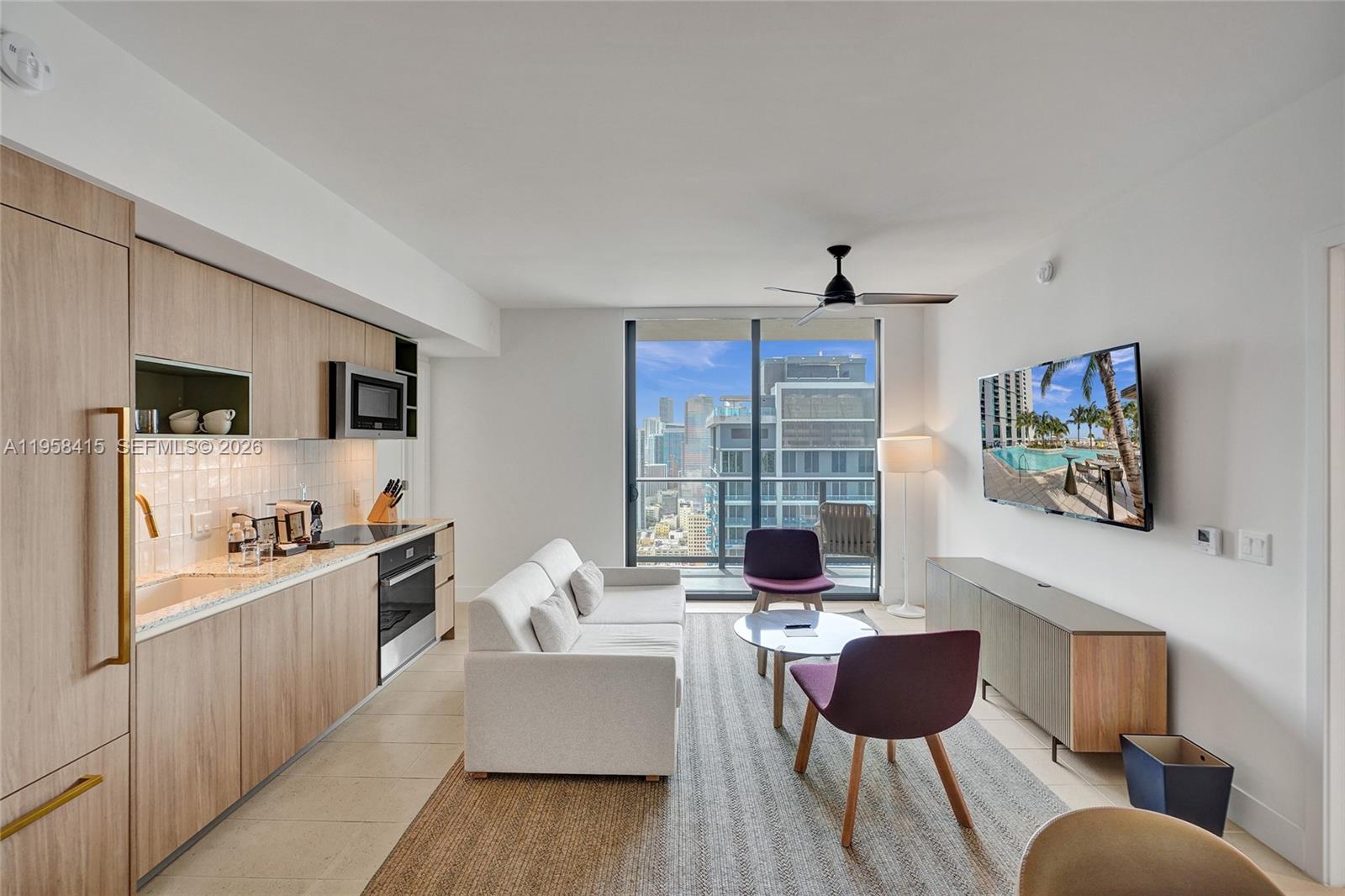 159 NE 6th St #3405 Miami, FL 33132