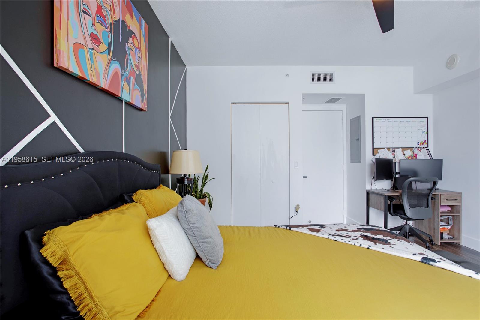 185 SW 7th St #2514 Miami, FL 33130