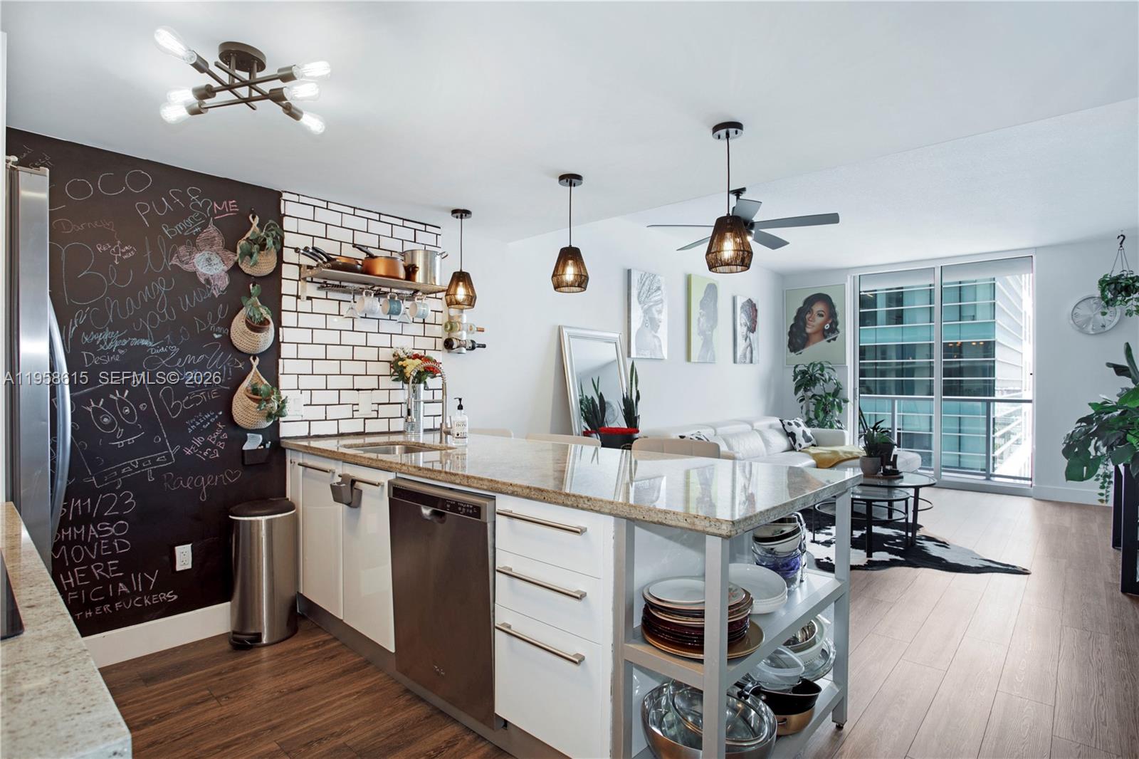 185 SW 7th St #2514 Miami, FL 33130