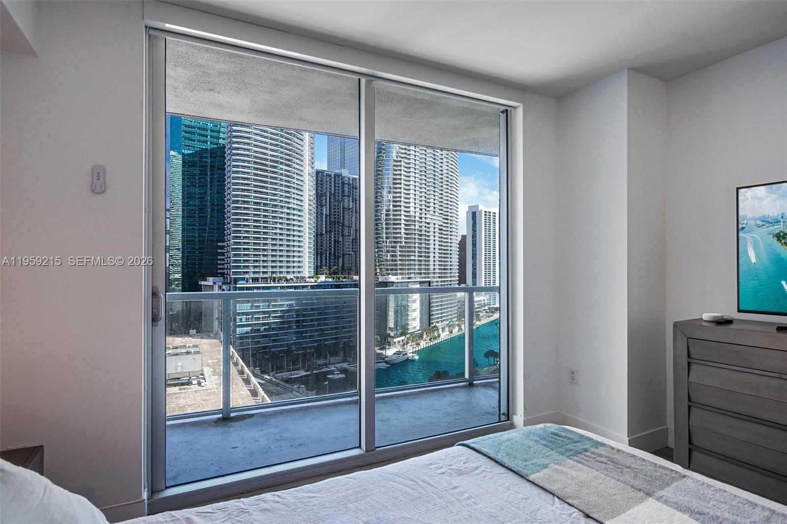 image 500 Brickell East9