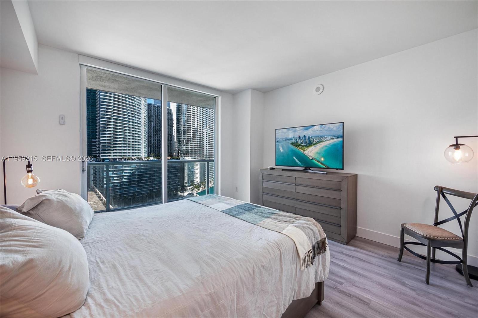 image 500 Brickell East8