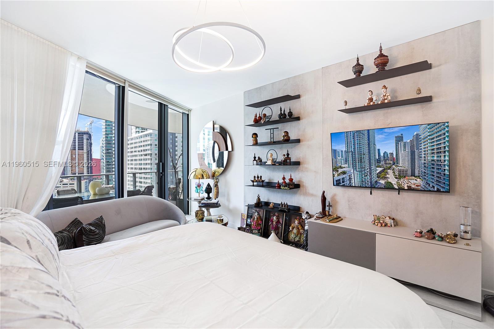 1000 Brickell Plz #1902 Miami, FL 33131